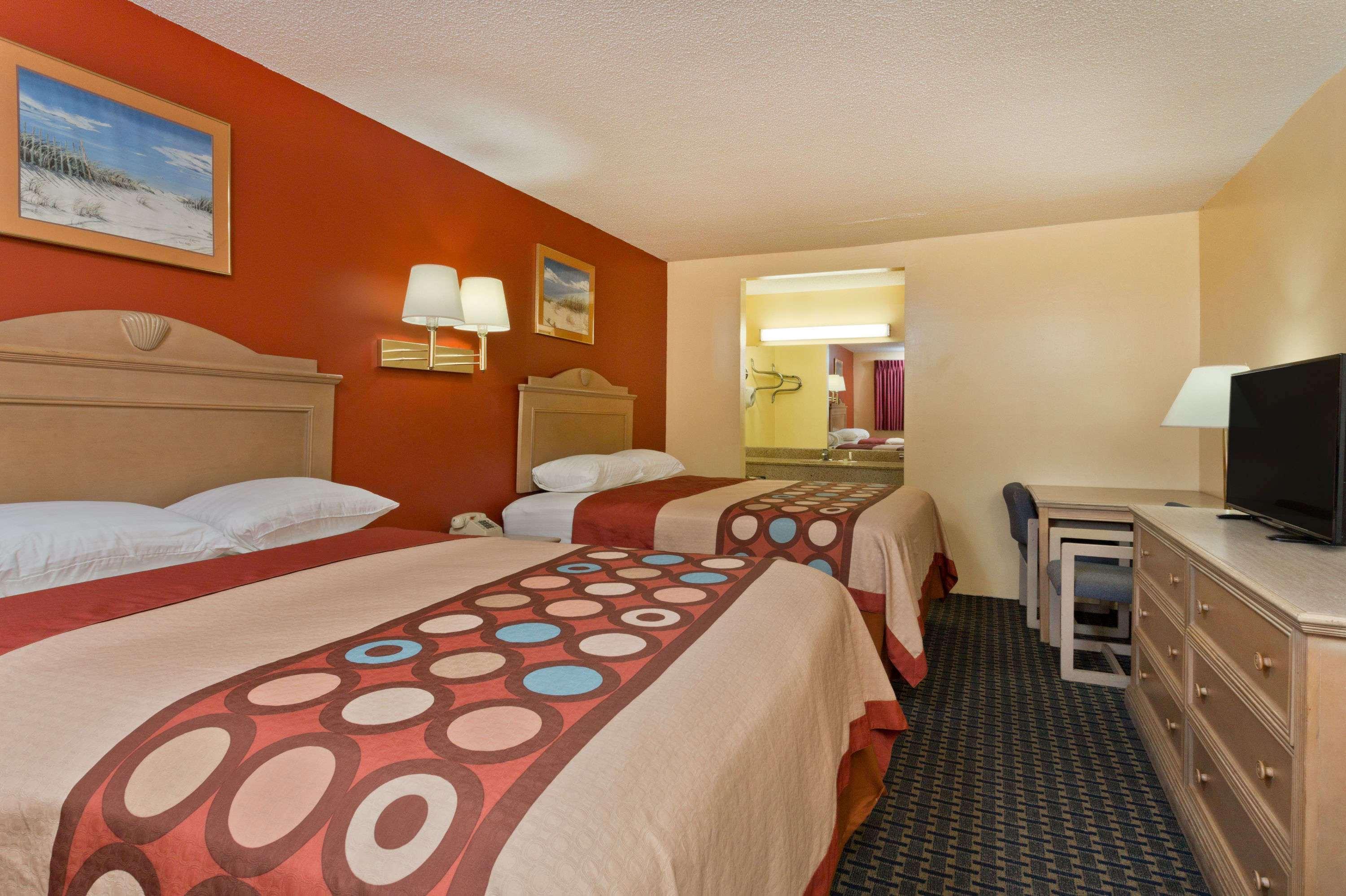 Hotel Super 8 By Wyndham Chipley Esterno foto