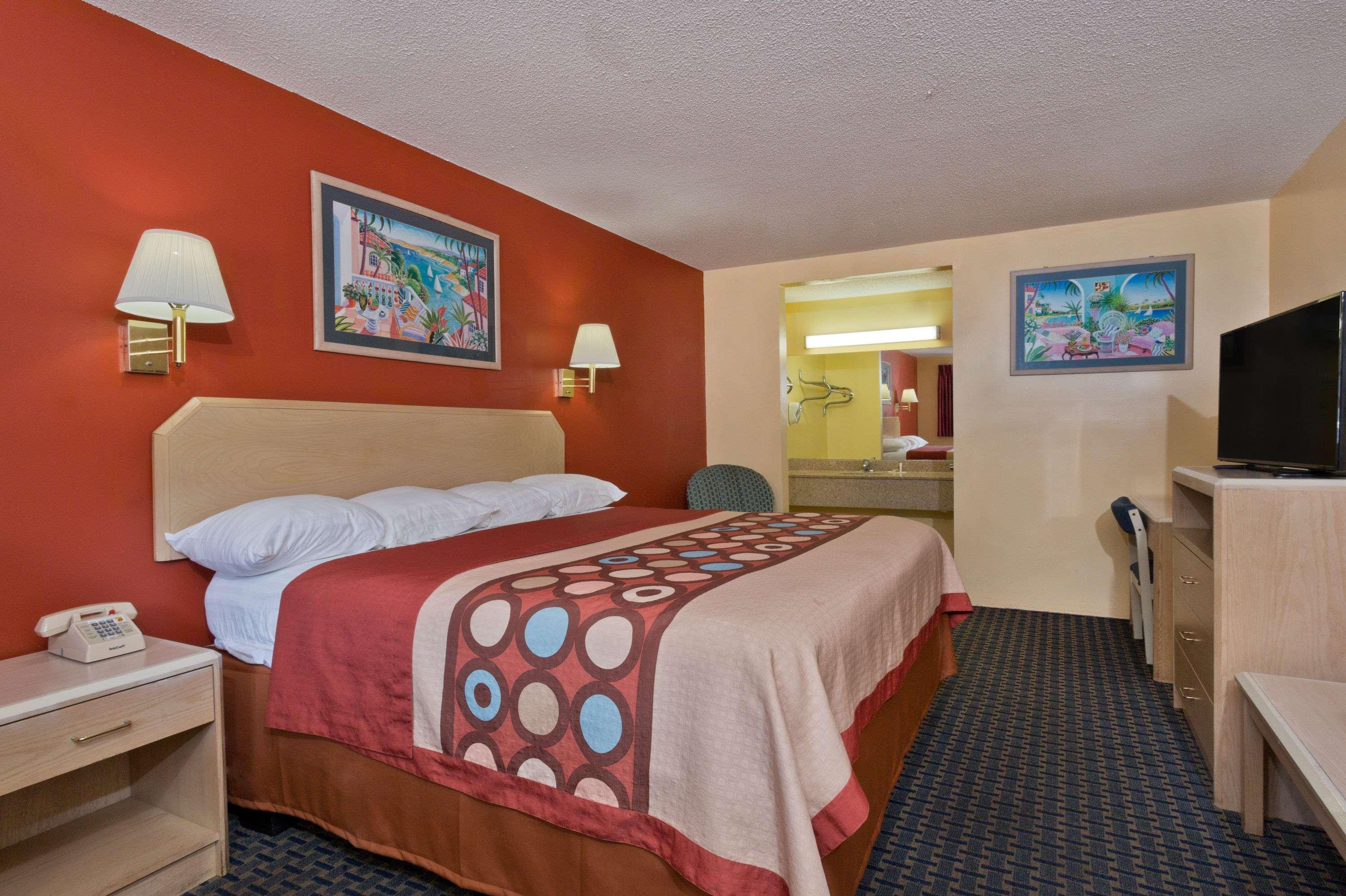 Hotel Super 8 By Wyndham Chipley Esterno foto