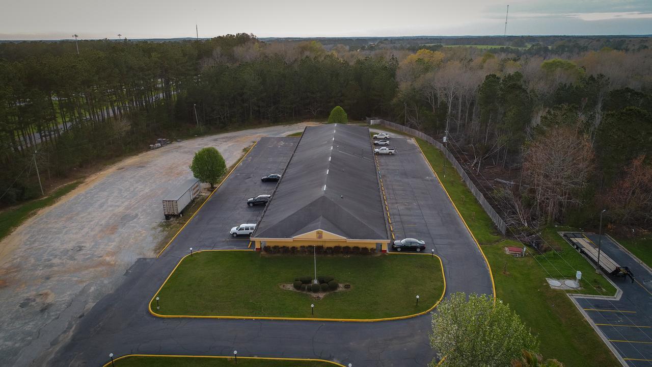 Hotel Super 8 By Wyndham Chipley Esterno foto